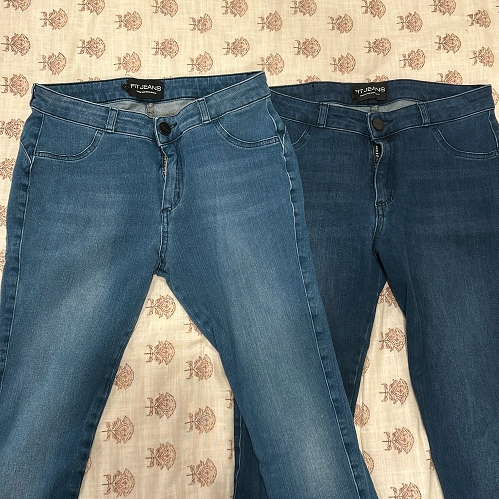 2 pair of FIT JEANS size large skinny jeans